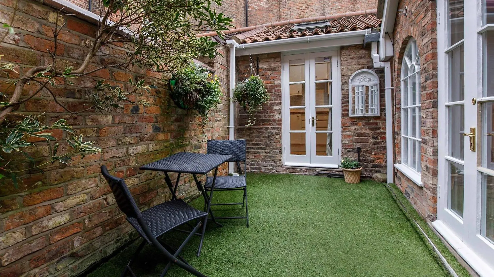 Вилла Monk Bar Garden Hideaway Йорк Дом отдыха